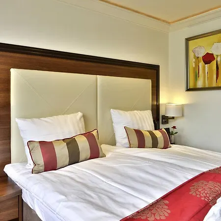 Faircruise Business Hotelship Frankfurt 3*