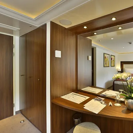 Faircruise Business Hotelship Frankfurt Hotel